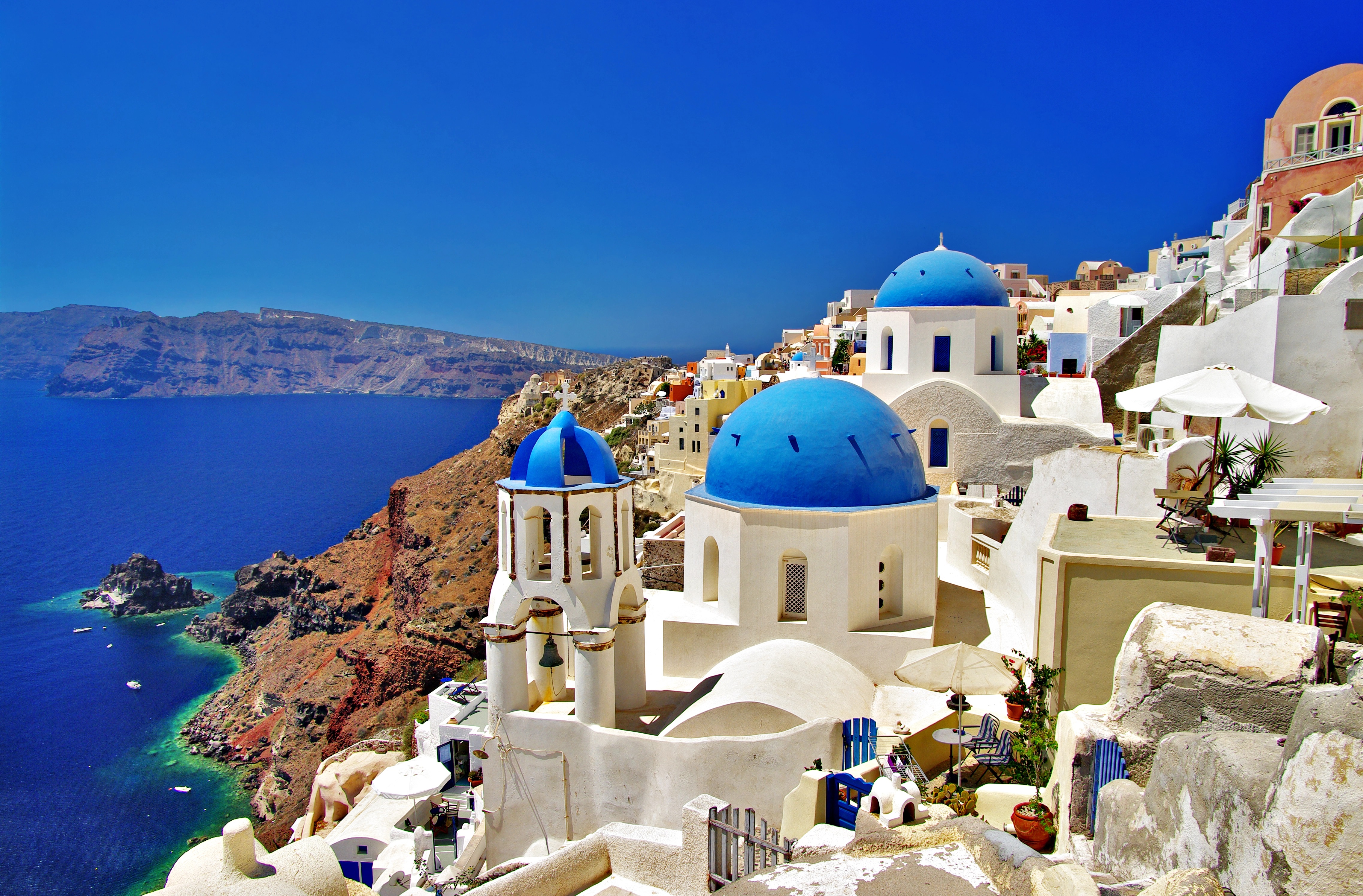 Oia Churches