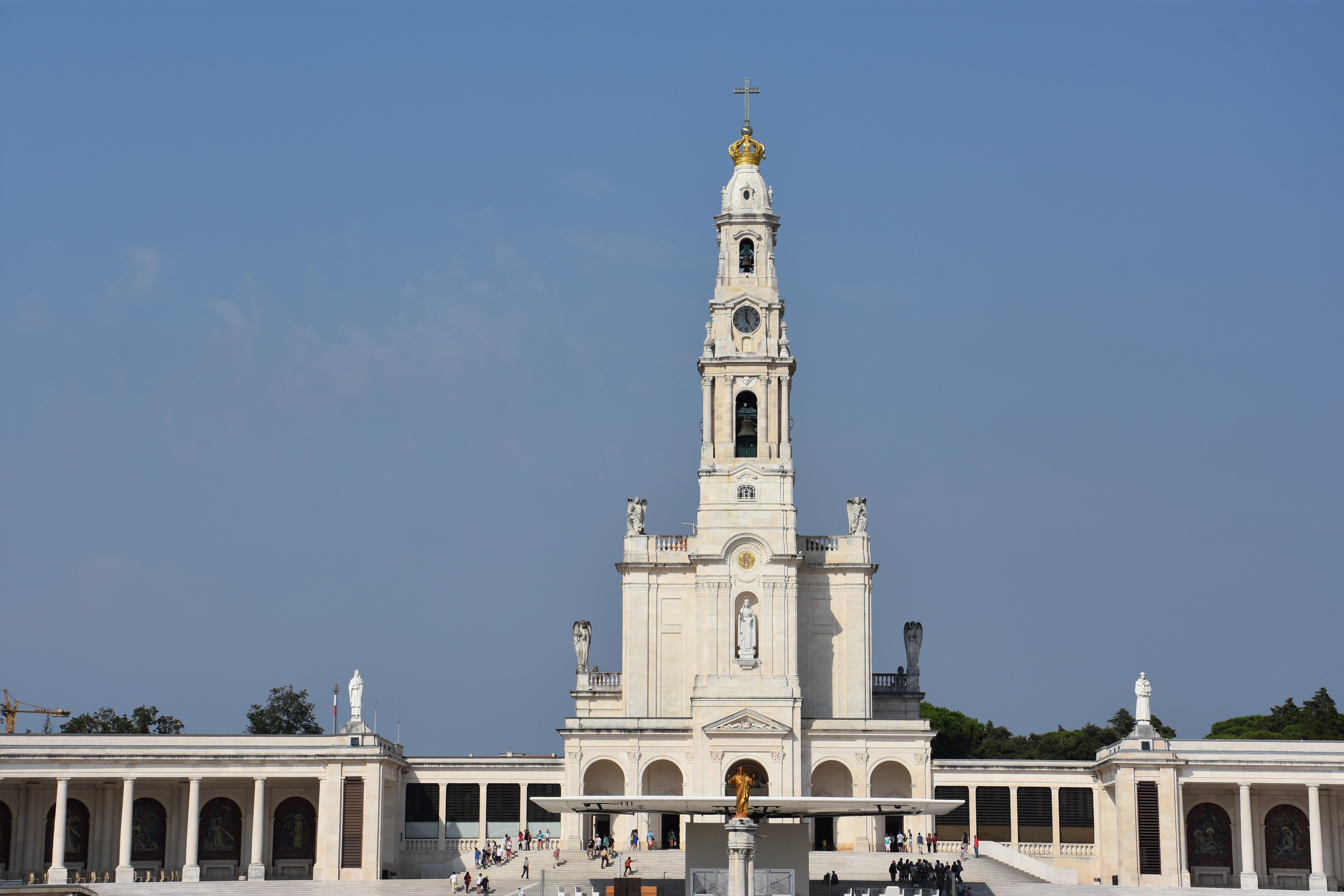 Graves of Francesco and Jacinta