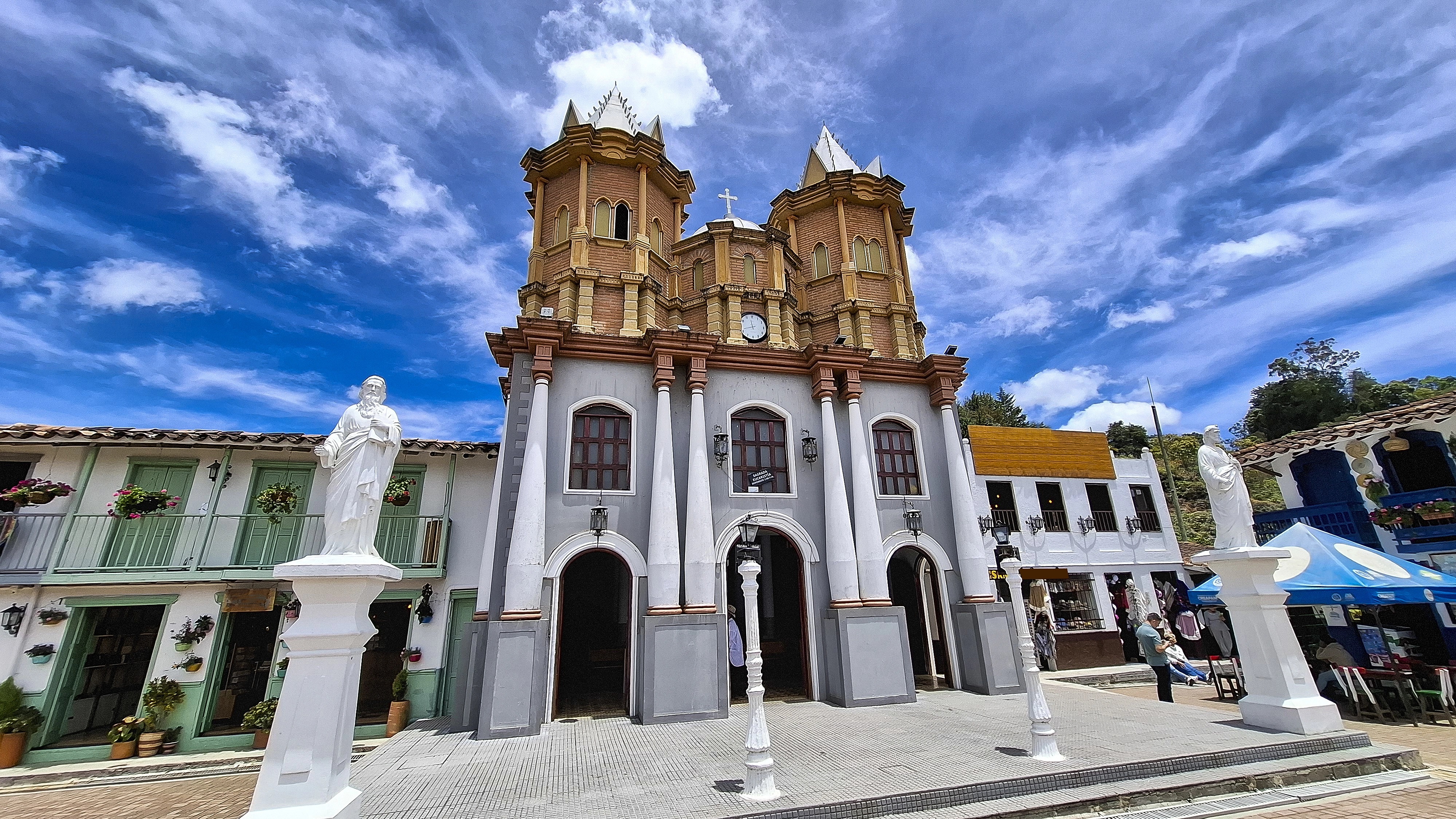 Guatape Town & Churches
